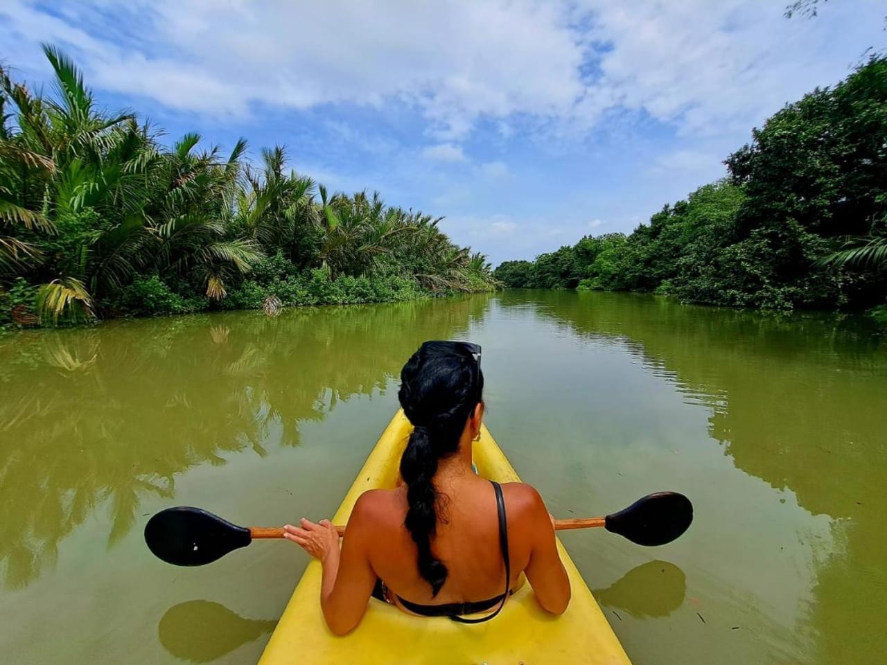 Canoe Beach Resort Tangalle Exterior foto